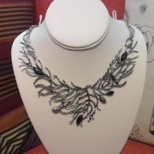 Enchanting Statement Necklace!